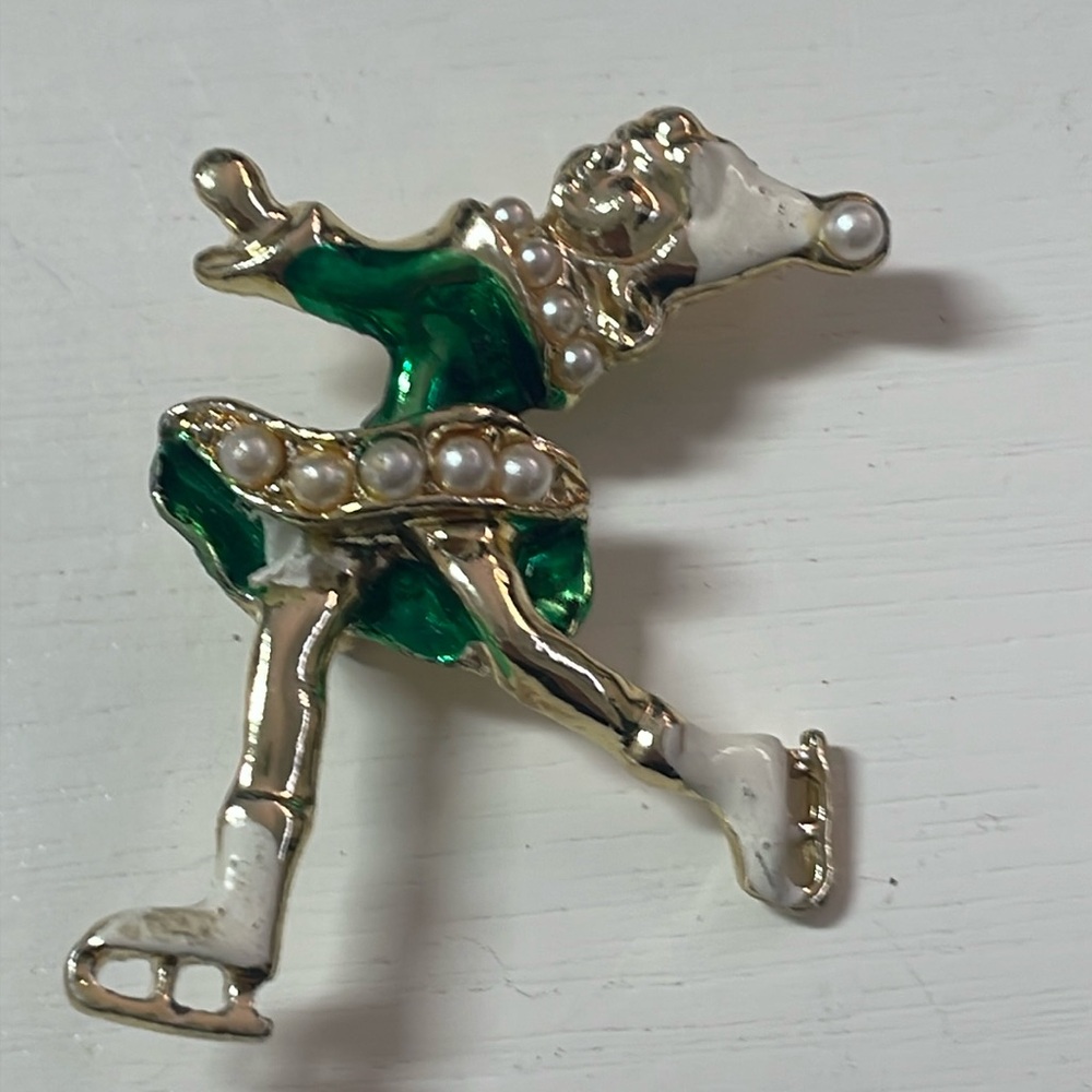 Vintage 1960’s Ice Skater Brooch